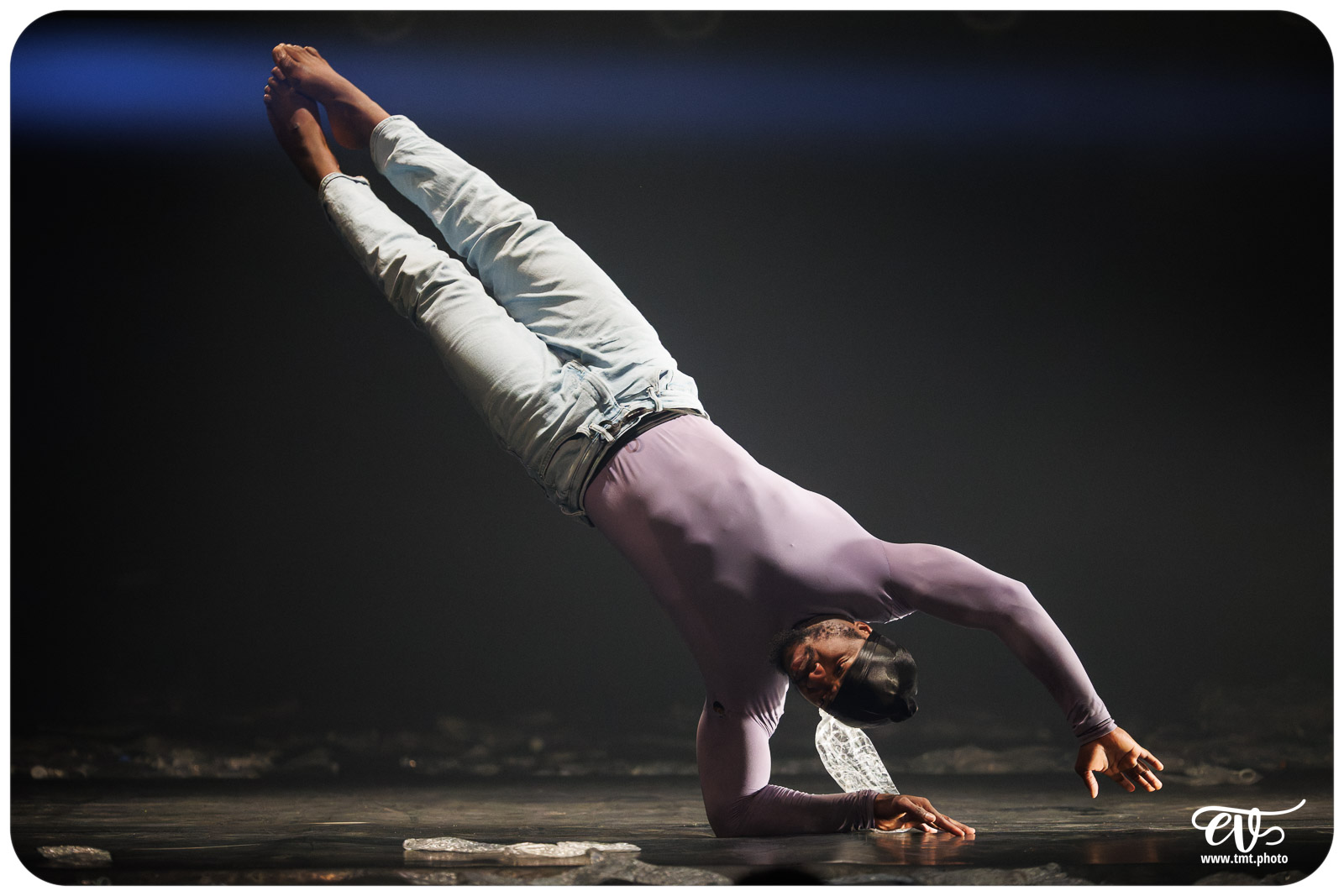 YÉ ! (L'EAU) (CIRCUS BAOBAB)